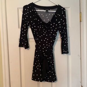 Women’s White House Black Market polka dot dress with tie waist size XS